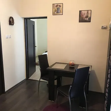 Апартаменти Classic House *